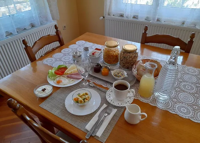 Margarita Oda ve Kahvaltı 3*