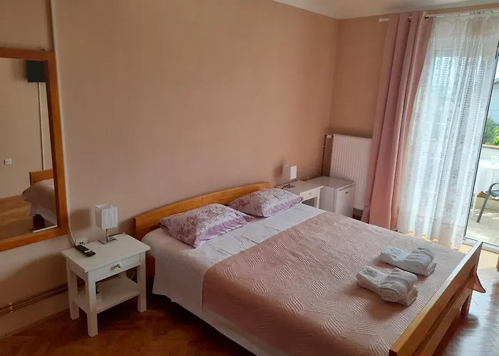 Margarita Oda ve Kahvaltı 3*