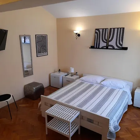 Margarita זאדאר